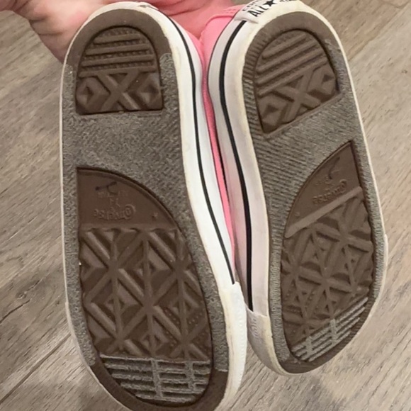 Converse Lot of 2 Gray Pink Sneakers Classic Low-Top All Star Chucks Size 7 - Picture 11 of 16